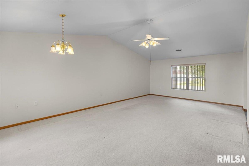 1504 APACHE Drive, Marion, Illinois 62959, 3 Bedrooms Bedrooms, 0 ,2 BathroomsBathrooms,Residential,For Sale,APACHE,0,RMAEB458417