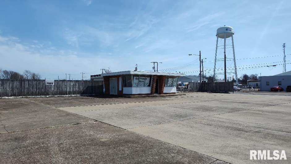 2308 SYCAMORE Street, Cairo, Illinois 62914, 0 , 0 ,0,Commercial Sale,For Sale,SYCAMORE,0,RMAEB458423