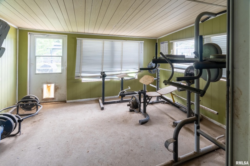 1704 CAROL Drive, Marion, Illinois 62959, 3 Bedrooms Bedrooms, 0 ,2 BathroomsBathrooms,Residential,For Sale,CAROL,0,RMAQC4264426