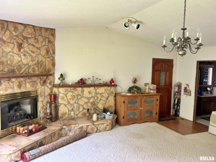 27 Grasty Road, Golconda, Illinois 62938, 2 Bedrooms Bedrooms, 0 ,2 BathroomsBathrooms,Residential,For Sale,Grasty,0,RMAEB458437