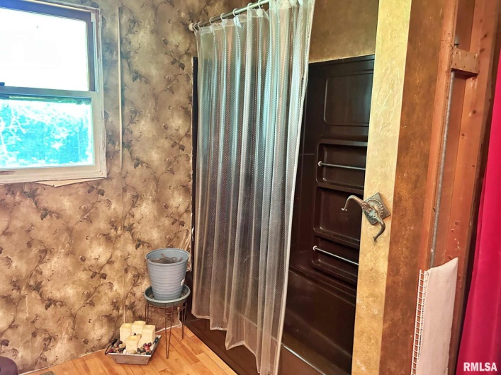 27 Grasty Road, Golconda, Illinois 62938, 2 Bedrooms Bedrooms, 0 ,2 BathroomsBathrooms,Residential,For Sale,Grasty,0,RMAEB458437