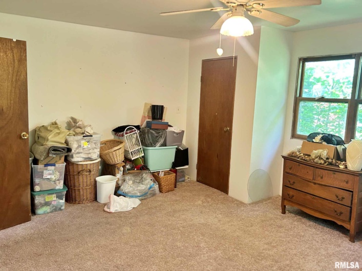 27 Grasty Road, Golconda, Illinois 62938, 2 Bedrooms Bedrooms, 0 ,2 BathroomsBathrooms,Residential,For Sale,Grasty,0,RMAEB458437