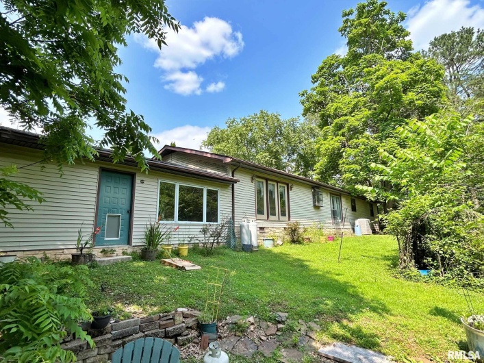 27 Grasty Road, Golconda, Illinois 62938, 2 Bedrooms Bedrooms, 0 ,2 BathroomsBathrooms,Residential,For Sale,Grasty,0,RMAEB458437