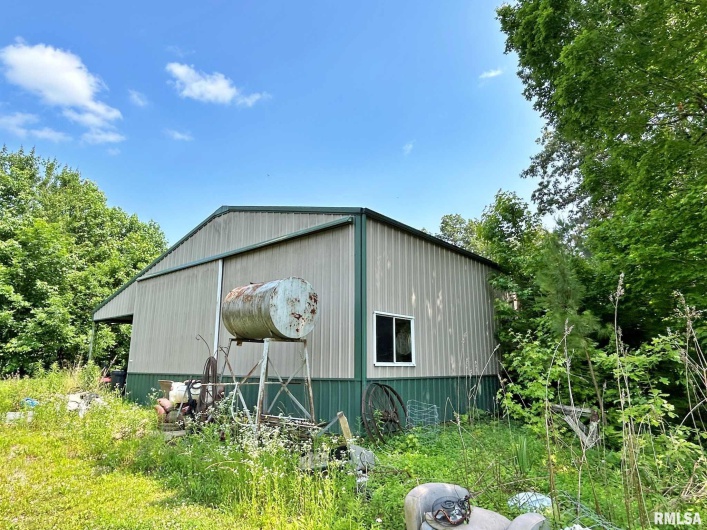27 Grasty Road, Golconda, Illinois 62938, 2 Bedrooms Bedrooms, 0 ,2 BathroomsBathrooms,Residential,For Sale,Grasty,0,RMAEB458437