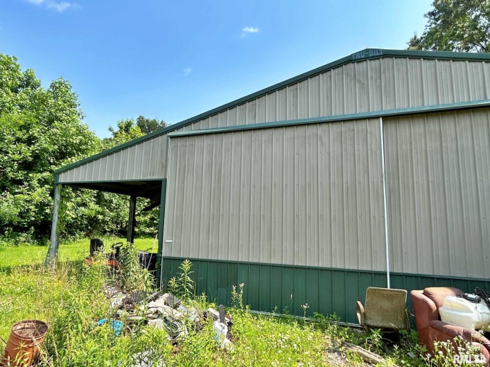 27 Grasty Road, Golconda, Illinois 62938, 2 Bedrooms Bedrooms, 0 ,2 BathroomsBathrooms,Residential,For Sale,Grasty,0,RMAEB458437