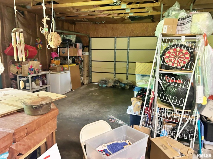 27 Grasty Road, Golconda, Illinois 62938, 2 Bedrooms Bedrooms, 0 ,2 BathroomsBathrooms,Residential,For Sale,Grasty,0,RMAEB458437