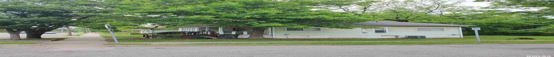 Residential For Sale 800 WALNUT Street, Carbondale, Illinois 62901, 2 Bedrooms Bedrooms, ,1 BathroomBathrooms,Residential,For Sale,WALNUT,RMAEB458438