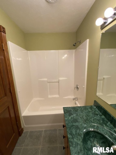 1501 Erinberry Street, Marion, Illinois 62959, 3 Bedrooms Bedrooms, 0 ,2 BathroomsBathrooms,Residential,For Sale,Erinberry,0,RMAQC4264438