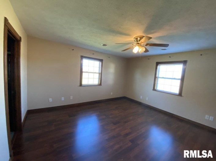 1501 Erinberry Street, Marion, Illinois 62959, 3 Bedrooms Bedrooms, 0 ,2 BathroomsBathrooms,Residential,For Sale,Erinberry,0,RMAQC4264438