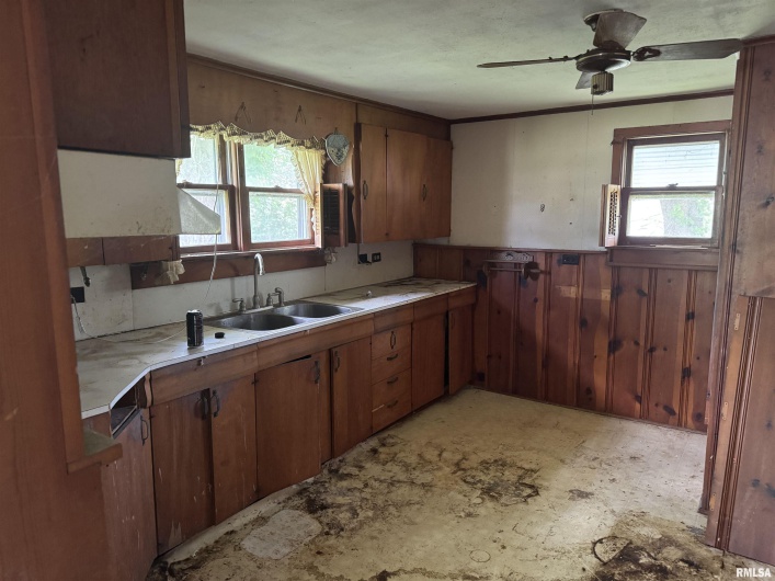 207 ROOSEVELT Street, Elkville, Illinois 62932, 2 Bedrooms Bedrooms, 0 ,1 BathroomBathrooms,Residential,For Sale,ROOSEVELT,0,RMAEB458440