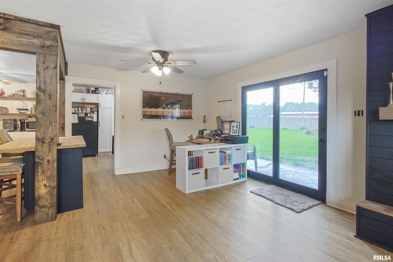 809 DOGWOOD Lane, Marion, Illinois 62959, 3 Bedrooms Bedrooms, 0 ,2 BathroomsBathrooms,Residential,For Sale,DOGWOOD,0,RMAEB458443