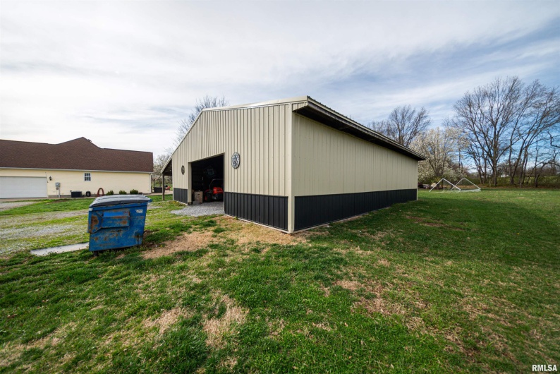 1504 Feazel Road, Harrisburg, Illinois 62946-4642, 4 Bedrooms Bedrooms, 0 ,3 BathroomsBathrooms,Residential,For Sale,Feazel,0,RMAEB457287