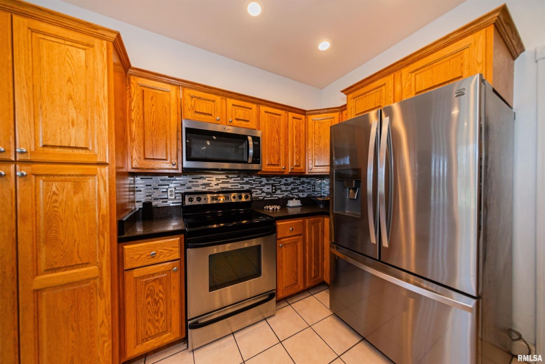 1504 Feazel Road, Harrisburg, Illinois 62946-4642, 4 Bedrooms Bedrooms, 0 ,3 BathroomsBathrooms,Residential,For Sale,Feazel,0,RMAEB457287