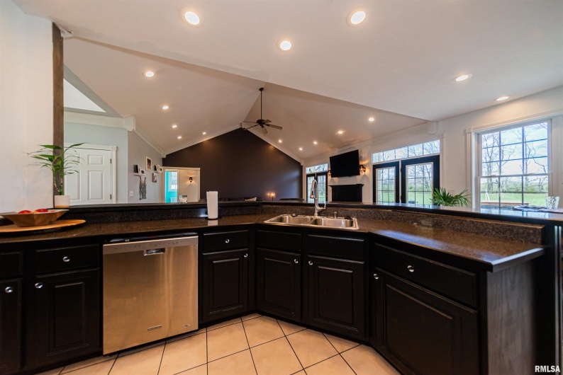 1504 Feazel Road, Harrisburg, Illinois 62946-4642, 4 Bedrooms Bedrooms, 0 ,3 BathroomsBathrooms,Residential,For Sale,Feazel,0,RMAEB457287
