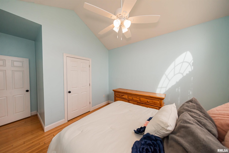 1504 Feazel Road, Harrisburg, Illinois 62946-4642, 4 Bedrooms Bedrooms, 0 ,3 BathroomsBathrooms,Residential,For Sale,Feazel,0,RMAEB457287