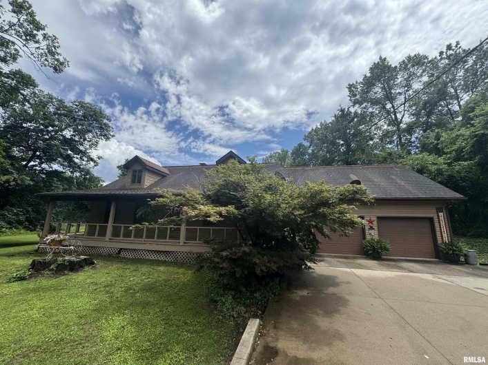 5560 Hidden Acres Lane, Carterville, Illinois 62918, 4 Bedrooms Bedrooms, 0 ,2 BathroomsBathrooms,Residential,For Sale,Hidden Acres,0,RMAQC4264453