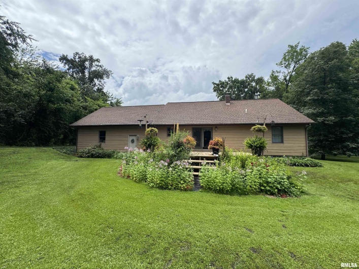 5560 Hidden Acres Lane, Carterville, Illinois 62918, 4 Bedrooms Bedrooms, 0 ,2 BathroomsBathrooms,Residential,For Sale,Hidden Acres,0,RMAQC4264453