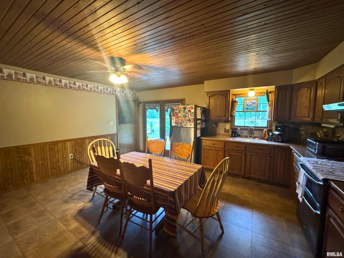 5560 Hidden Acres Lane, Carterville, Illinois 62918, 4 Bedrooms Bedrooms, 0 ,2 BathroomsBathrooms,Residential,For Sale,Hidden Acres,0,RMAQC4264453
