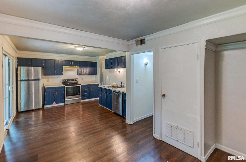 608 CYPRESS Lane, Sparta, Illinois 62286, 3 Bedrooms Bedrooms, 0 ,1 BathroomBathrooms,Residential,For Sale,CYPRESS,0,RMAEB458445