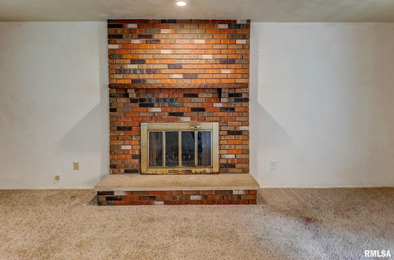 608 CYPRESS Lane, Sparta, Illinois 62286, 3 Bedrooms Bedrooms, 0 ,1 BathroomBathrooms,Residential,For Sale,CYPRESS,0,RMAEB458445
