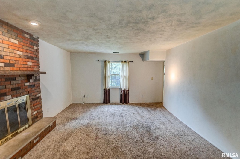 608 CYPRESS Lane, Sparta, Illinois 62286, 3 Bedrooms Bedrooms, 0 ,1 BathroomBathrooms,Residential,For Sale,CYPRESS,0,RMAEB458445