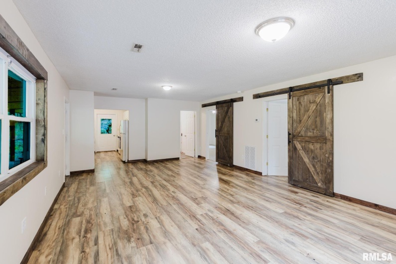 880 State Route 166, Creal Springs, Illinois 62922, 2 Bedrooms Bedrooms, 0 ,1 BathroomBathrooms,Residential,For Sale,State Route 166,0,RMAEB458449