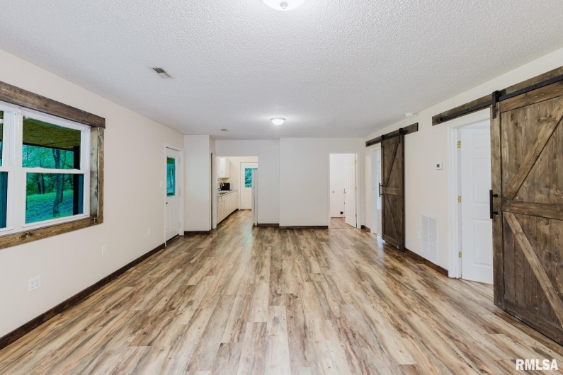 880 State Route 166, Creal Springs, Illinois 62922, 2 Bedrooms Bedrooms, 0 ,1 BathroomBathrooms,Residential,For Sale,State Route 166,0,RMAEB458449