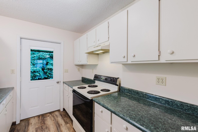 880 State Route 166, Creal Springs, Illinois 62922, 2 Bedrooms Bedrooms, 0 ,1 BathroomBathrooms,Residential,For Sale,State Route 166,0,RMAEB458449