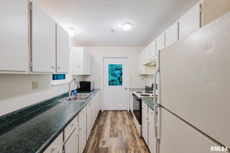 880 State Route 166, Creal Springs, Illinois 62922, 2 Bedrooms Bedrooms, 0 ,1 BathroomBathrooms,Residential,For Sale,State Route 166,0,RMAEB458449