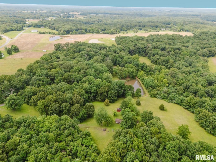 880 State Route 166, Creal Springs, Illinois 62922, 2 Bedrooms Bedrooms, 0 ,1 BathroomBathrooms,Residential,For Sale,State Route 166,0,RMAEB458449