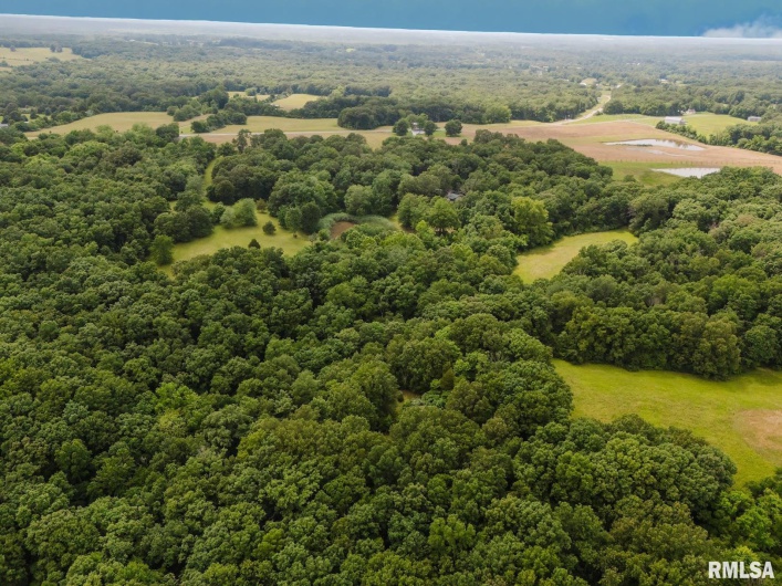 880 State Route 166, Creal Springs, Illinois 62922, 2 Bedrooms Bedrooms, 0 ,1 BathroomBathrooms,Residential,For Sale,State Route 166,0,RMAEB458449