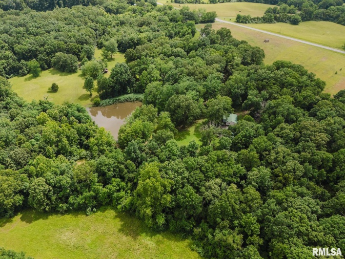 880 State Route 166, Creal Springs, Illinois 62922, 2 Bedrooms Bedrooms, 0 ,1 BathroomBathrooms,Residential,For Sale,State Route 166,0,RMAEB458449