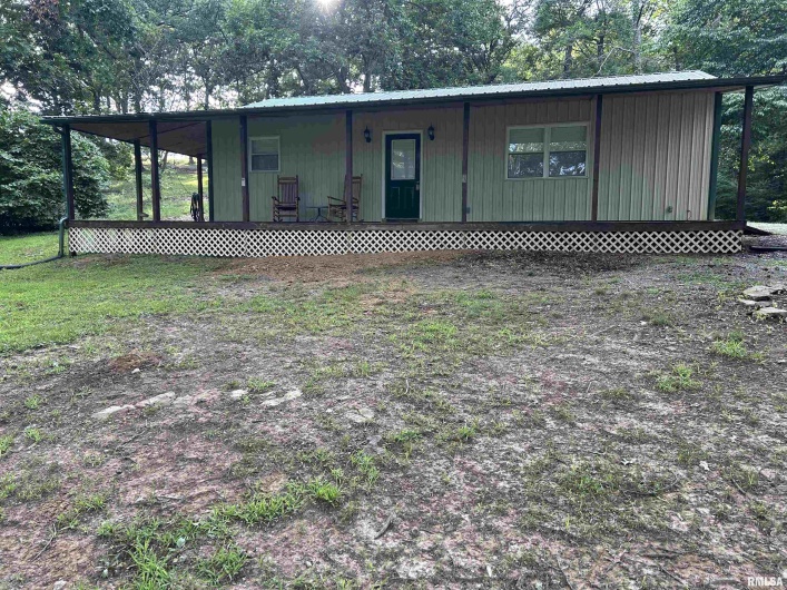880 State Route 166, Creal Springs, Illinois 62922, 2 Bedrooms Bedrooms, 0 ,1 BathroomBathrooms,Residential,For Sale,State Route 166,0,RMAEB458449