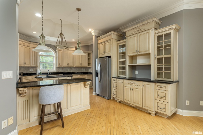 3115 Striegel Road, Carbondale, Illinois 62901, 4 Bedrooms Bedrooms, 0 ,3 BathroomsBathrooms,Residential,For Sale,Striegel,0,RMAEB456934