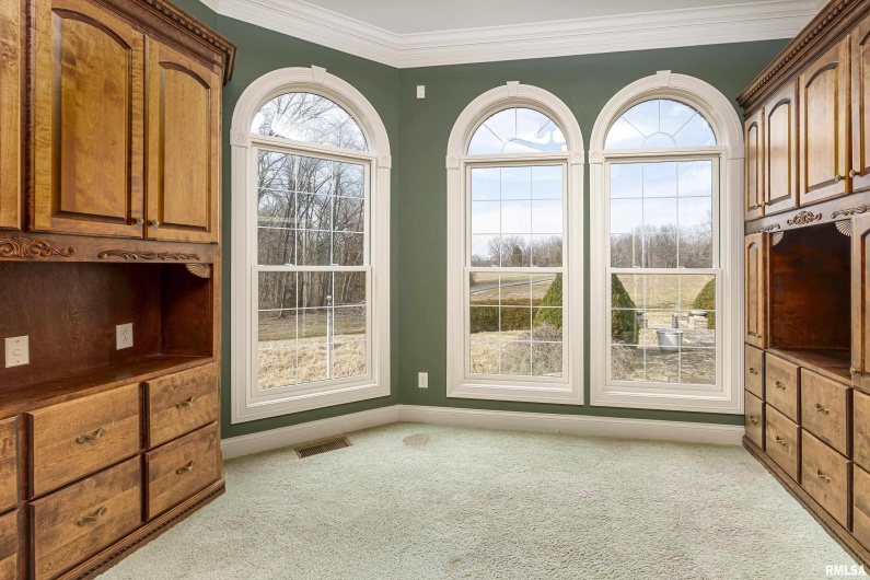 3115 Striegel Road, Carbondale, Illinois 62901, 4 Bedrooms Bedrooms, 0 ,3 BathroomsBathrooms,Residential,For Sale,Striegel,0,RMAEB456934