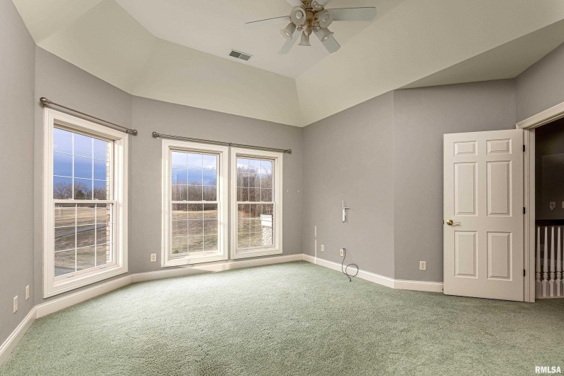3115 Striegel Road, Carbondale, Illinois 62901, 4 Bedrooms Bedrooms, 0 ,3 BathroomsBathrooms,Residential,For Sale,Striegel,0,RMAEB456934