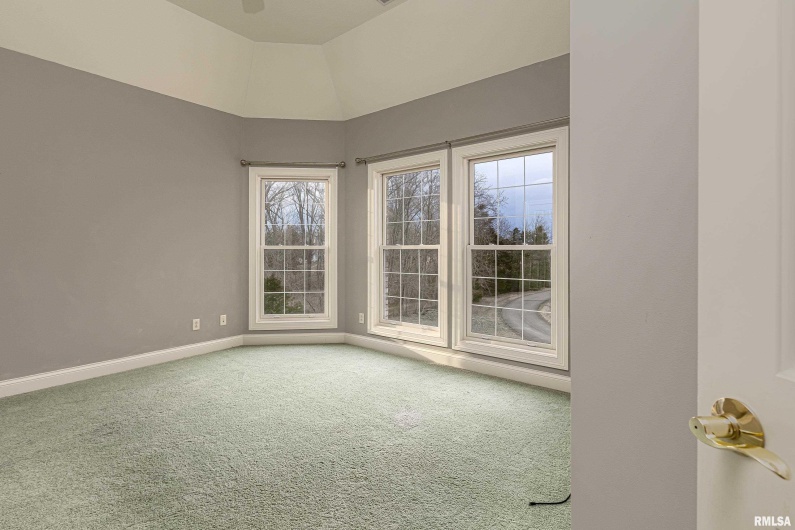 3115 Striegel Road, Carbondale, Illinois 62901, 4 Bedrooms Bedrooms, 0 ,3 BathroomsBathrooms,Residential,For Sale,Striegel,0,RMAEB456934