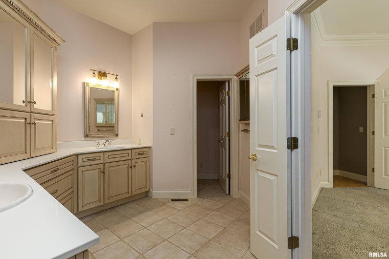 3115 Striegel Road, Carbondale, Illinois 62901, 4 Bedrooms Bedrooms, 0 ,3 BathroomsBathrooms,Residential,For Sale,Striegel,0,RMAEB456934