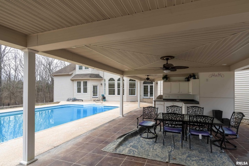 3115 Striegel Road, Carbondale, Illinois 62901, 4 Bedrooms Bedrooms, 0 ,3 BathroomsBathrooms,Residential,For Sale,Striegel,0,RMAEB456934