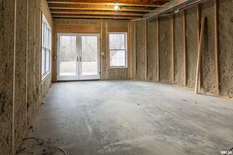 3115 Striegel Road, Carbondale, Illinois 62901, 4 Bedrooms Bedrooms, 0 ,3 BathroomsBathrooms,Residential,For Sale,Striegel,0,RMAEB456934