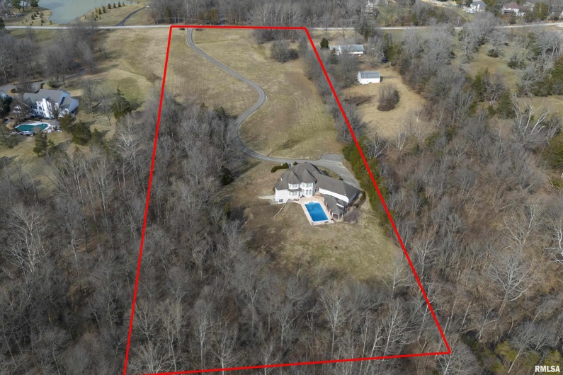 3115 Striegel Road, Carbondale, Illinois 62901, 4 Bedrooms Bedrooms, 0 ,3 BathroomsBathrooms,Residential,For Sale,Striegel,0,RMAEB456934