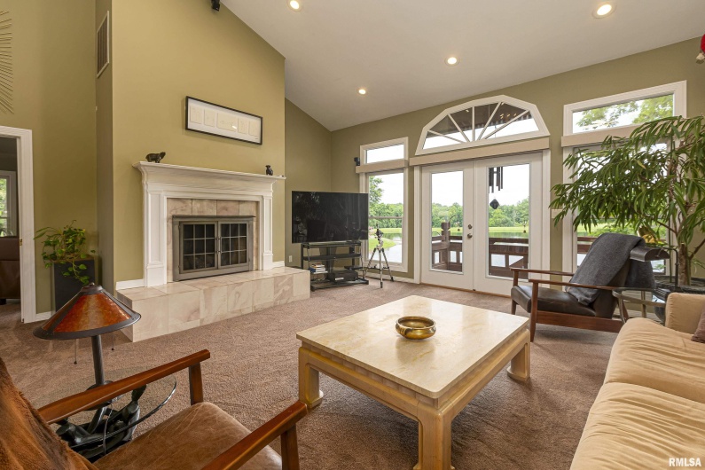 396 Lake Indian Hills Circle, Carbondale, Illinois 62902, 5 Bedrooms Bedrooms, 0 ,5 BathroomsBathrooms,Residential,For Sale,Lake Indian Hills,0,RMAEB453929