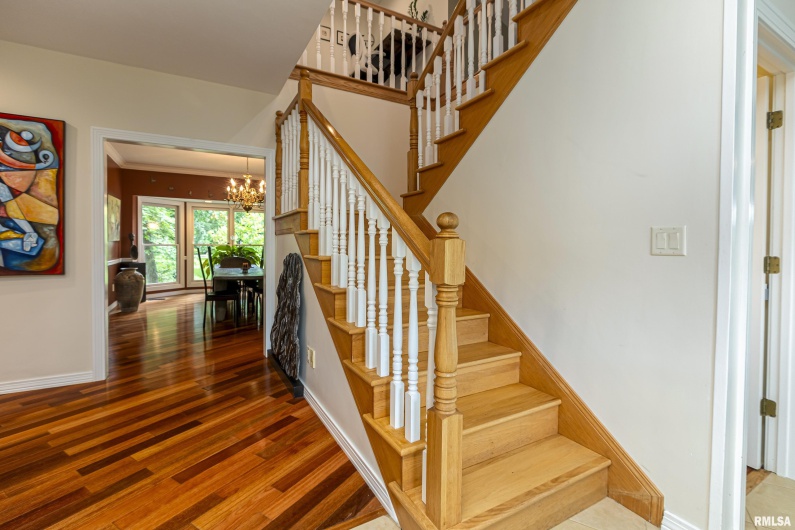 396 Lake Indian Hills Circle, Carbondale, Illinois 62902, 5 Bedrooms Bedrooms, 0 ,5 BathroomsBathrooms,Residential,For Sale,Lake Indian Hills,0,RMAEB453929