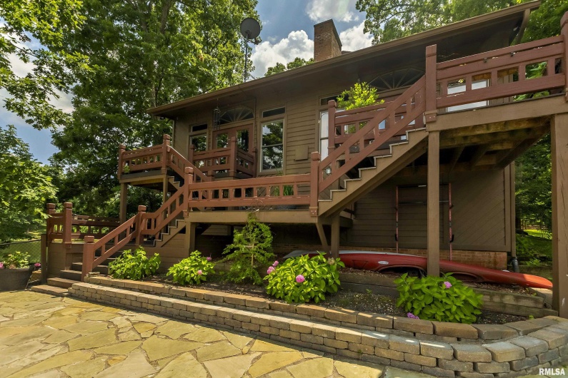 396 Lake Indian Hills Circle, Carbondale, Illinois 62902, 5 Bedrooms Bedrooms, 0 ,5 BathroomsBathrooms,Residential,For Sale,Lake Indian Hills,0,RMAEB453929