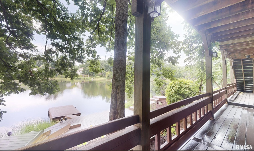 396 Lake Indian Hills Circle, Carbondale, Illinois 62902, 5 Bedrooms Bedrooms, 0 ,5 BathroomsBathrooms,Residential,For Sale,Lake Indian Hills,0,RMAEB453929