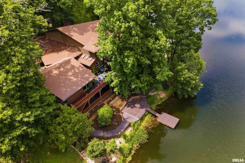 396 Lake Indian Hills Circle, Carbondale, Illinois 62902, 5 Bedrooms Bedrooms, 0 ,5 BathroomsBathrooms,Residential,For Sale,Lake Indian Hills,0,RMAEB453929
