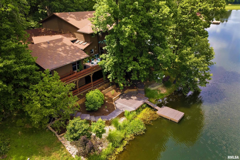 396 Lake Indian Hills Circle, Carbondale, Illinois 62902, 5 Bedrooms Bedrooms, 0 ,5 BathroomsBathrooms,Residential,For Sale,Lake Indian Hills,0,RMAEB453929