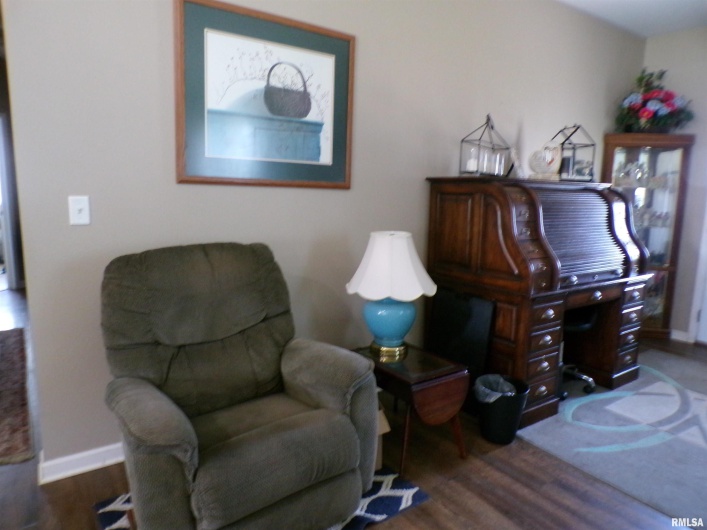1821 MARK Drive, Sparta, Illinois 62286, 3 Bedrooms Bedrooms, 0 ,2 BathroomsBathrooms,Residential,For Sale,MARK,0,RMAEB458460