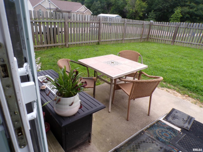 1821 MARK Drive, Sparta, Illinois 62286, 3 Bedrooms Bedrooms, 0 ,2 BathroomsBathrooms,Residential,For Sale,MARK,0,RMAEB458460