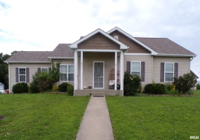 1821 MARK Drive, Sparta, Illinois 62286, 3 Bedrooms Bedrooms, 0 ,2 BathroomsBathrooms,Residential,For Sale,MARK,0,RMAEB458460